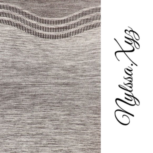 TOOTSIE Seamless Activewear Top - Picture 6 of 6